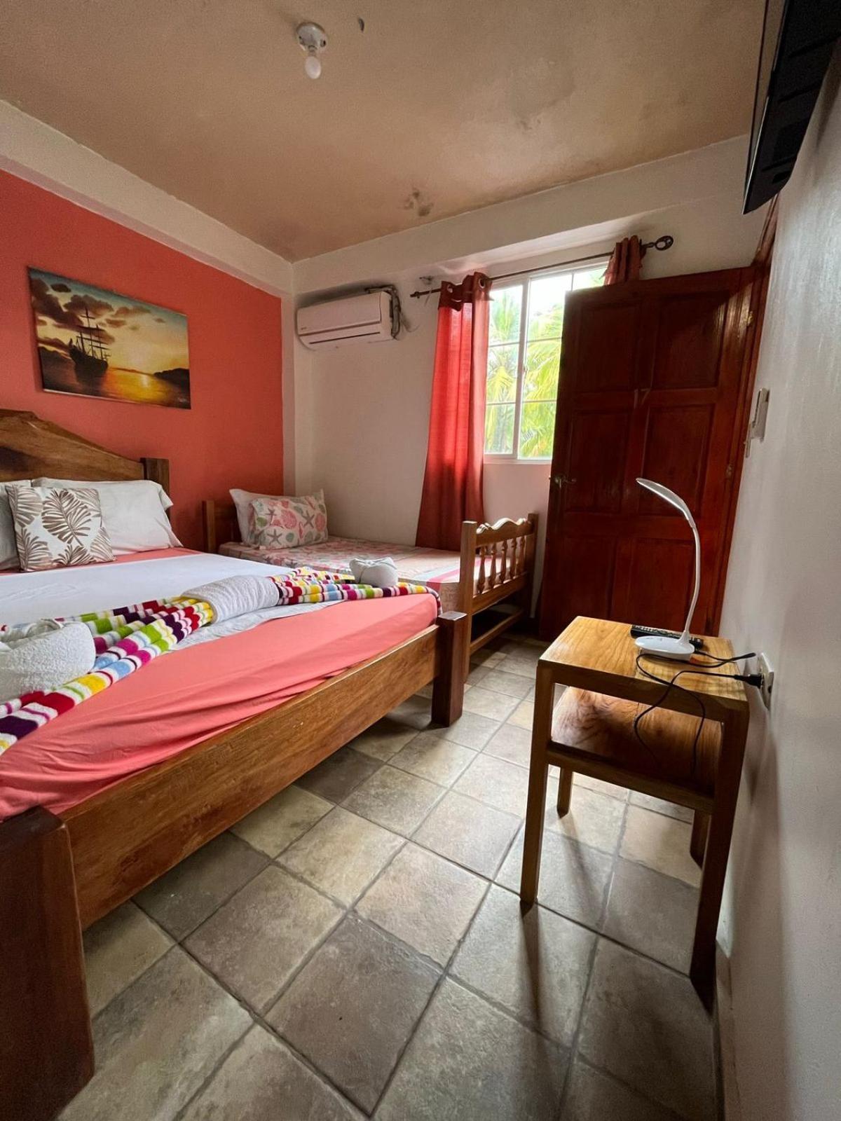 Hotel Y Restaurante Mama Ines Santa Catalina Ngoại thất bức ảnh