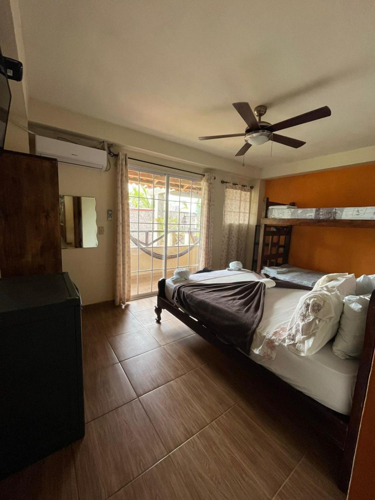 Hotel Y Restaurante Mama Ines Santa Catalina Ngoại thất bức ảnh